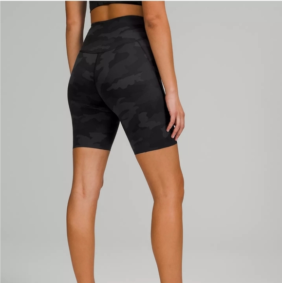 Lululemon Base Pace High-Rise Short 8" - Picture 2 of 10